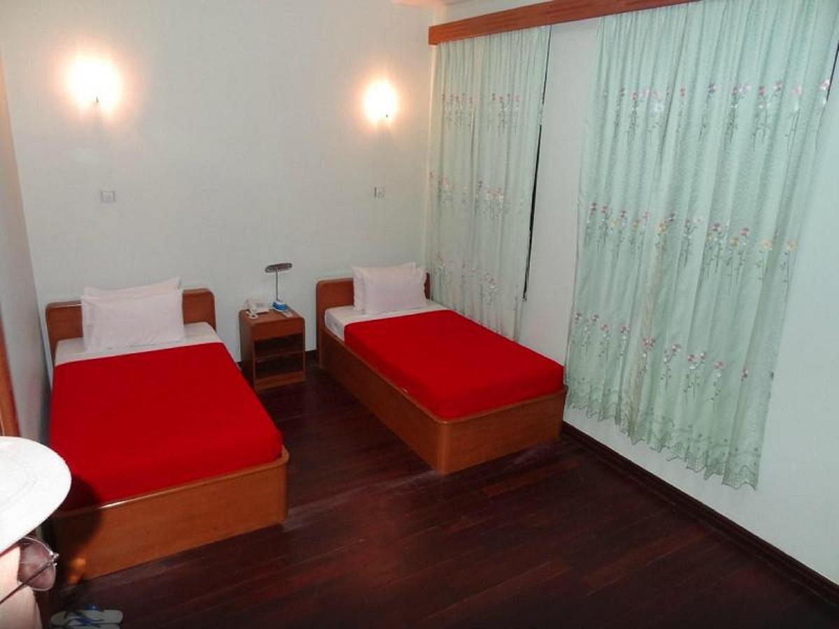 Attran Hotel Mawlamyine Eksteriør billede